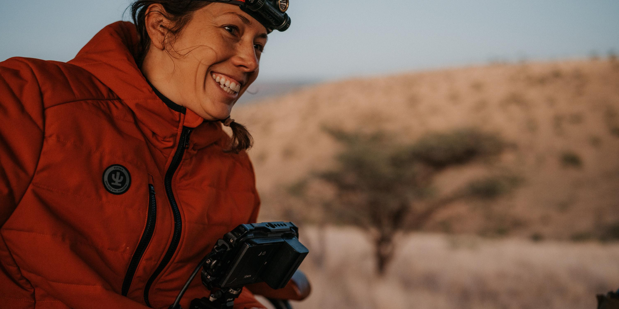 WOMENS JACKETS & VESTS